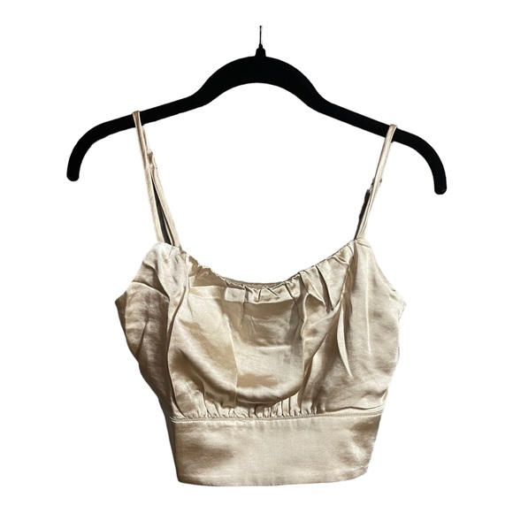Lulu's Luxe'd Out Champagne Satin Cropped Tank Top in Champagne Size S NWT - Picture 3 of 10